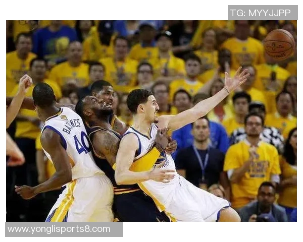 2015年NBA总决赛骑士与勇士的巅峰对决与传奇时刻回顾